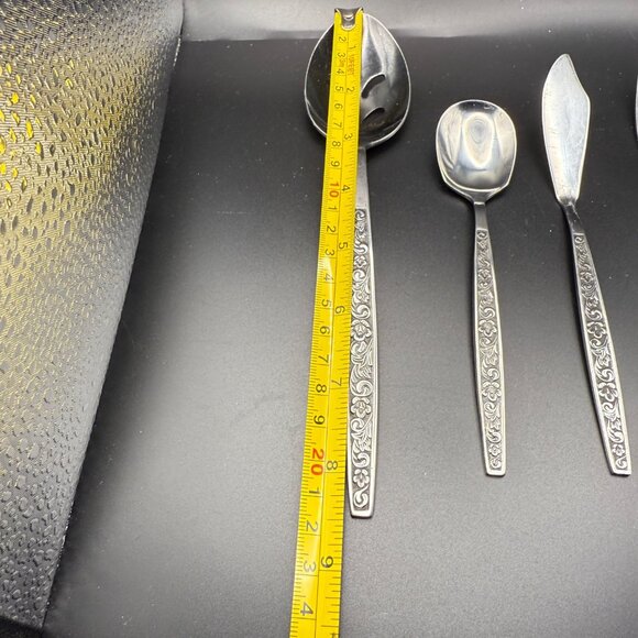 Northland Stainless Silverware Rendezvous Floral Design 4-Piece Serving Utensils - Picture 4 of 6